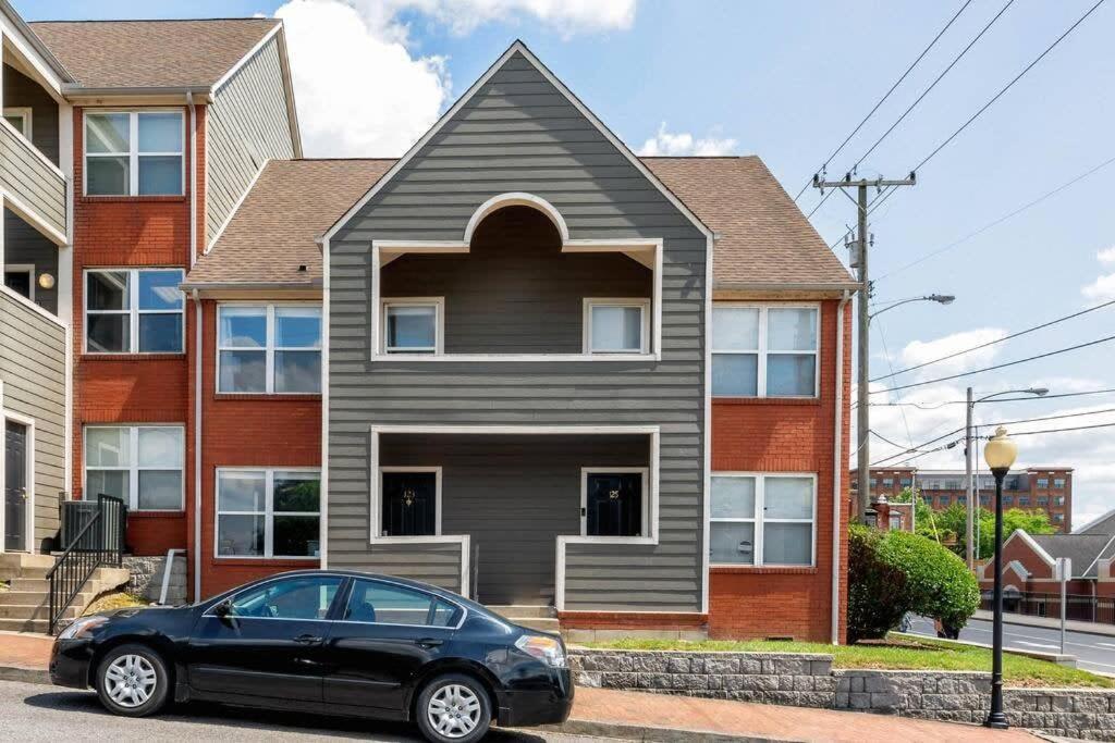 Walk To Broadway Charming Modern Historic Townhome ناشفيل المظهر الخارجي الصورة