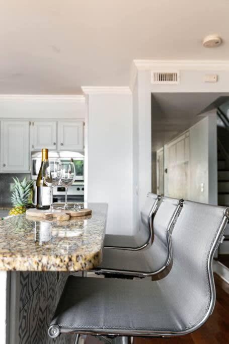 Walk To Broadway Charming Modern Historic Townhome ناشفيل المظهر الخارجي الصورة