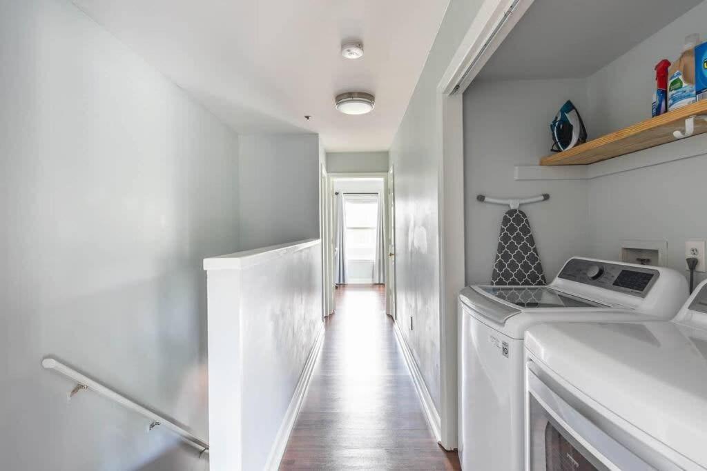 Walk To Broadway Charming Modern Historic Townhome ناشفيل المظهر الخارجي الصورة