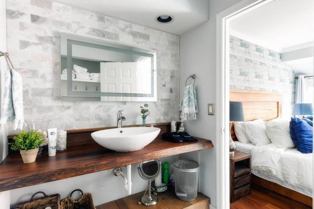 Walk To Broadway Charming Modern Historic Townhome ناشفيل المظهر الخارجي الصورة