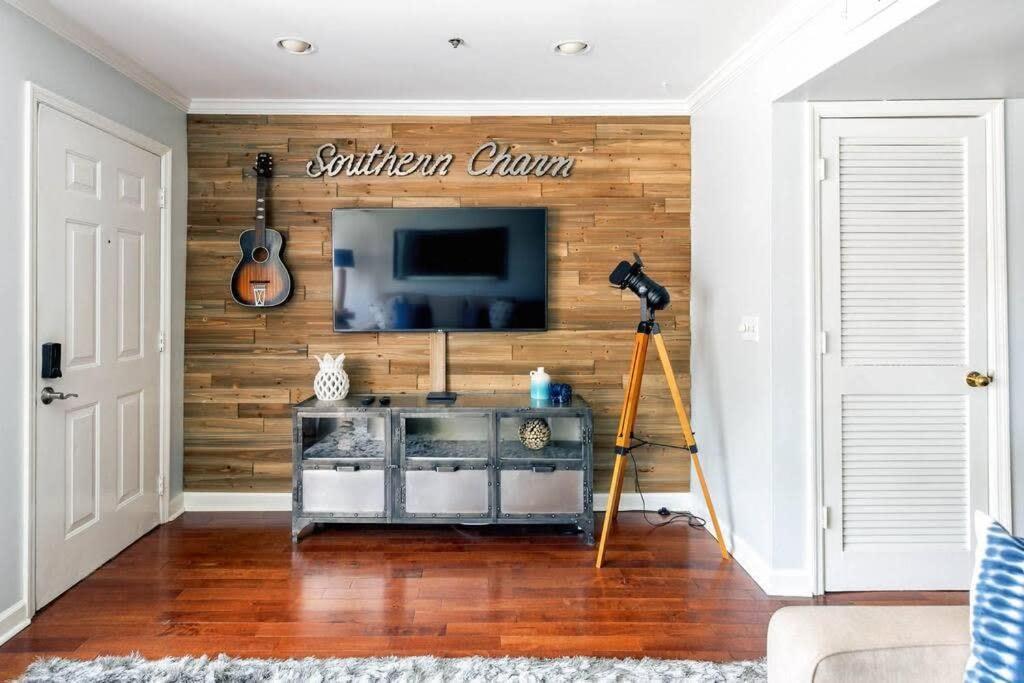 Walk To Broadway Charming Modern Historic Townhome ناشفيل المظهر الخارجي الصورة