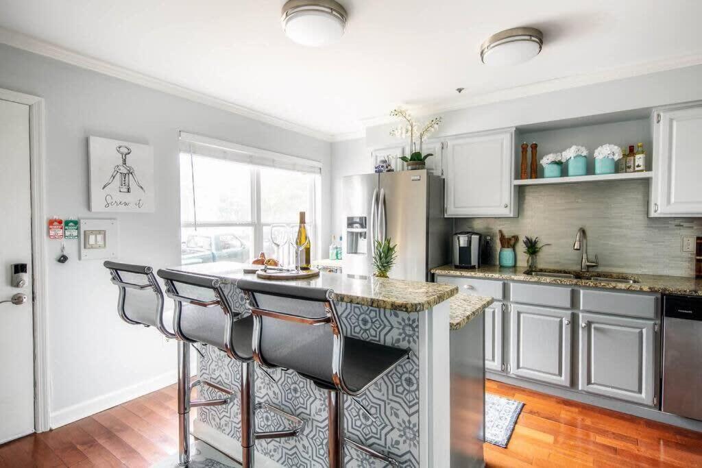 Walk To Broadway Charming Modern Historic Townhome ناشفيل المظهر الخارجي الصورة