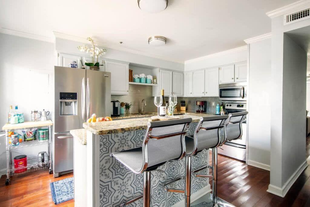 Walk To Broadway Charming Modern Historic Townhome ناشفيل المظهر الخارجي الصورة